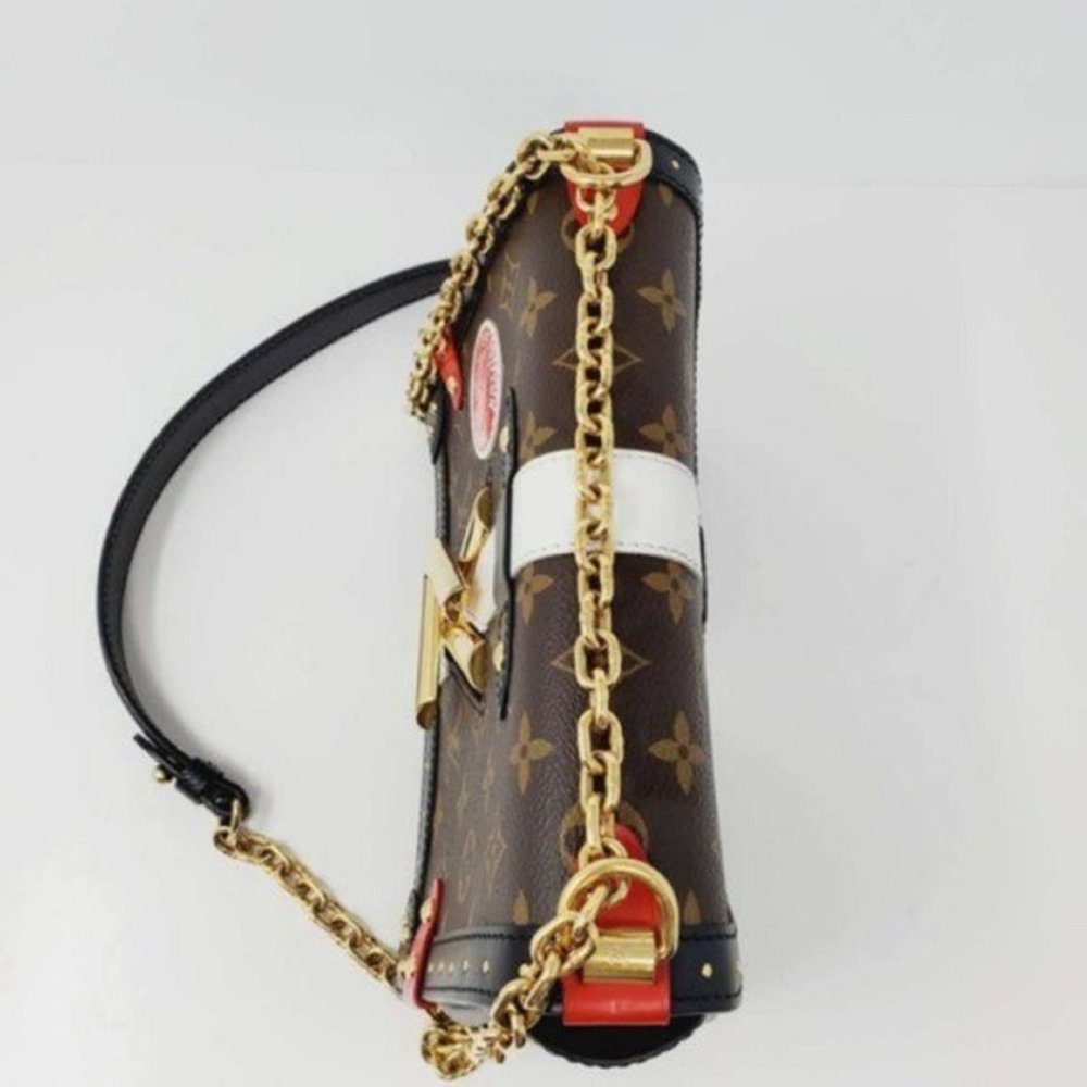Louis Vuitton Twist MM Monogram Limited EditionBag - Picture 7 of 16